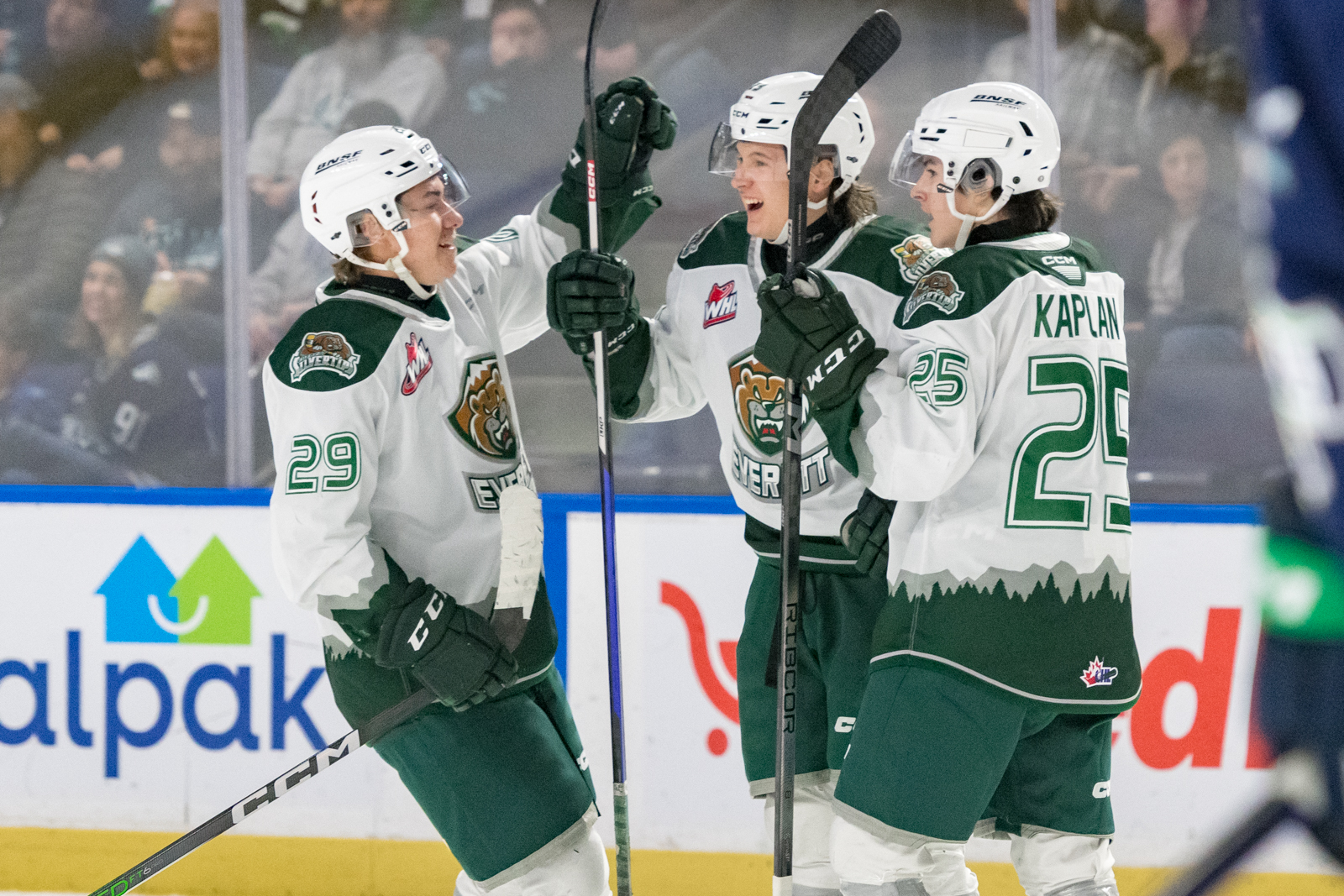 GAME RECAP: Silvertips close out 2023 with 5-4 win in Kent - Everett ...
