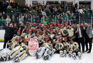 ALUMNI | Petruic, Hayes, Jordan, University of Saskatchewan Mens Huskies look for victory at University Cup